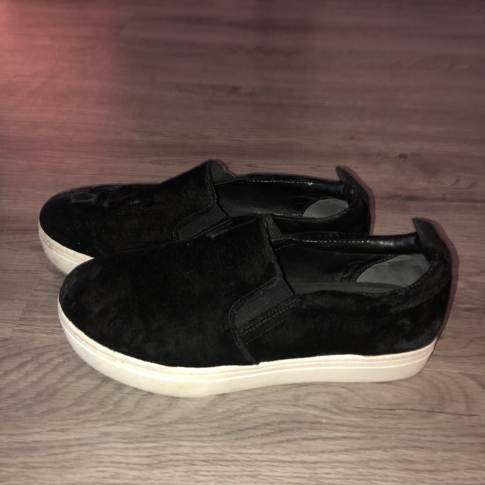 Sam Edelman Circus Slip Ons 8.5